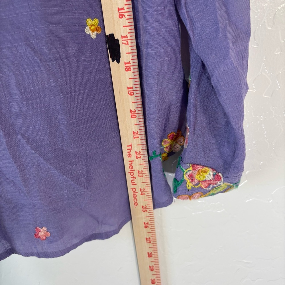 Figueroa & Flower Tunic Top Size PS Purple Embroidered Floral Feminine Button - Picture 6 of 7